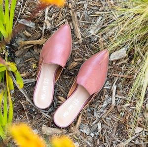 🔥NWT Mi.iM Taylor Watermelon Mules